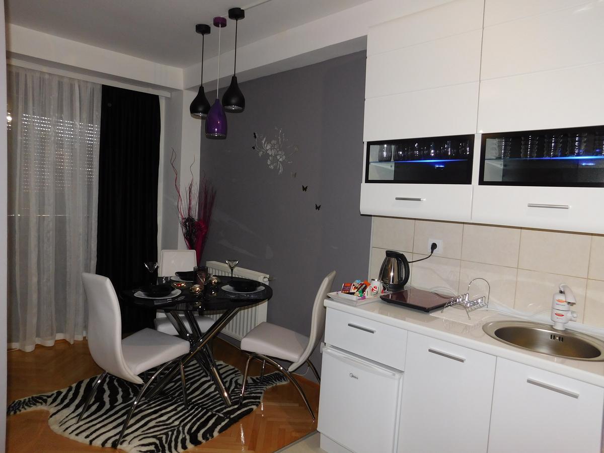 Velvet Lux Lägenhet Ni Exteriör bild
